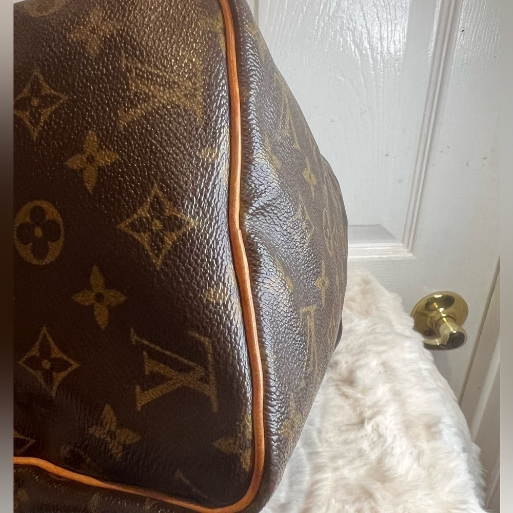 LOUIS VUITTON 30 SPEEDY 30 HAND BAG - Picture 9 of 16
